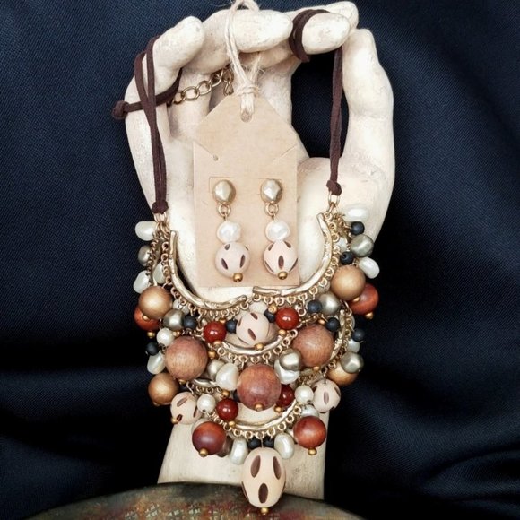 Chico's Jewelry - Chico's Costume Jewelry Vintage Gold Leather Cord Wooden & Pearl Bead Set EUC